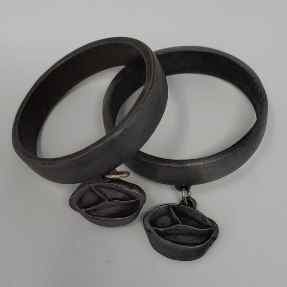 VINTAGE TUPPERWARE PEWTER METAL NAPKIN RINGS SET OF 8 TABLESCAPE COLLECTIBLE - Picture 6 of 8